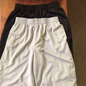 Starter shorts boys XXL (18) set of 2